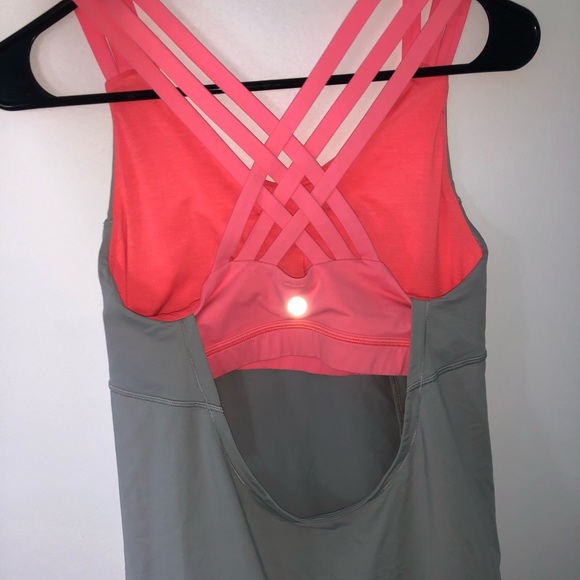 Lulu lemon tank top - Picture 3 of 3
